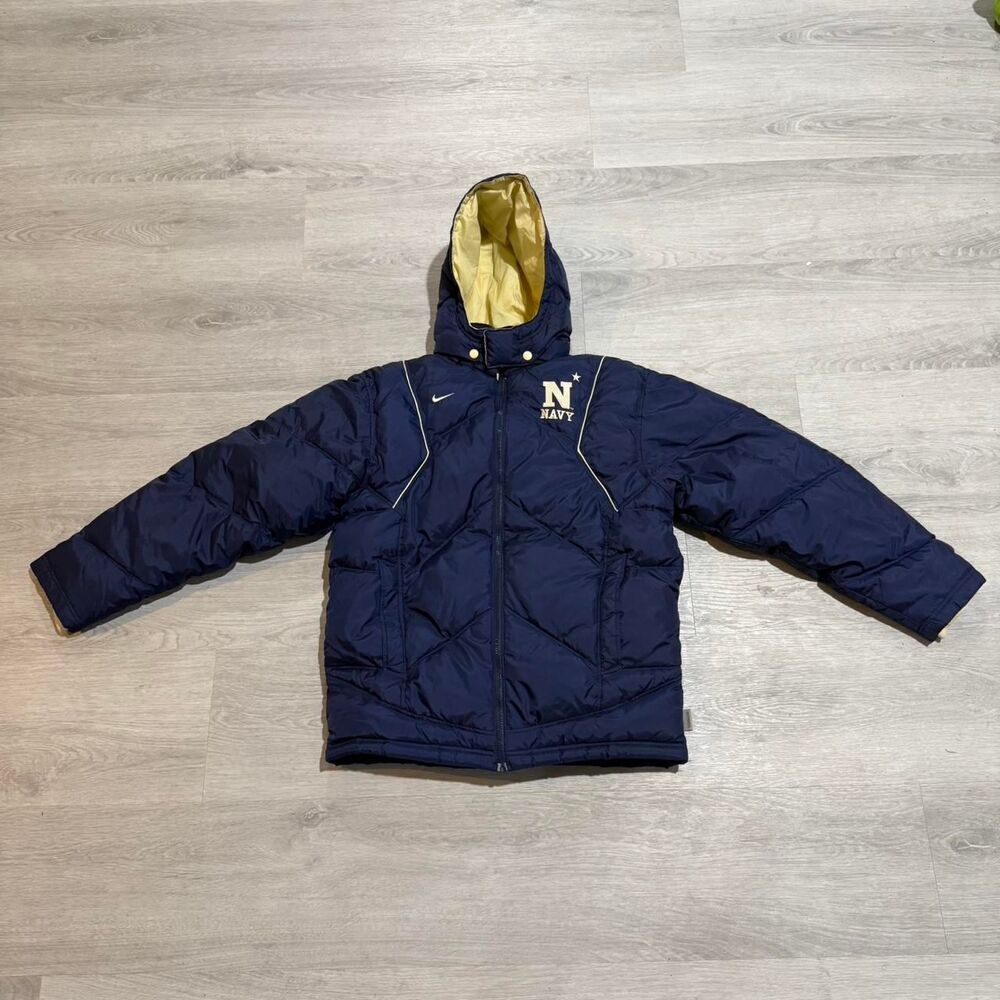Nike Men's Navy and Blue Jacket